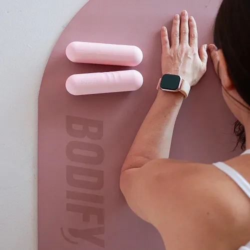 BODIFY mat and fitness props symbolizing intensive cardio classes designed for toning and energy boost